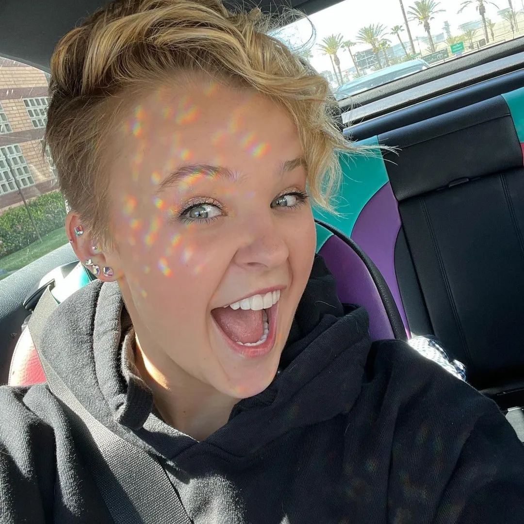 JoJo Siwa Phone Number, Email, House Address, and Contact Info