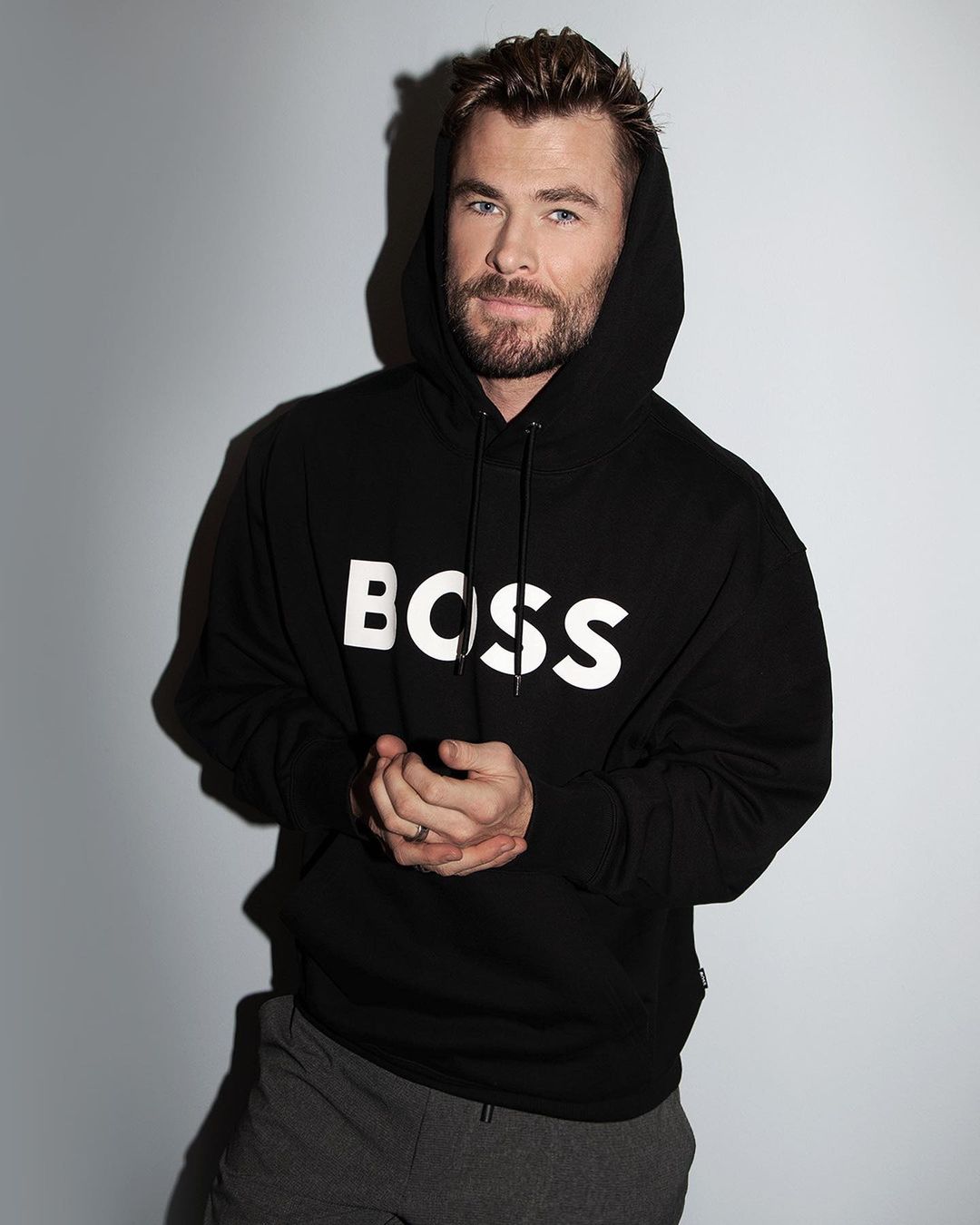 Chris Hemsworth Phone Number, Contact Number, Addresses