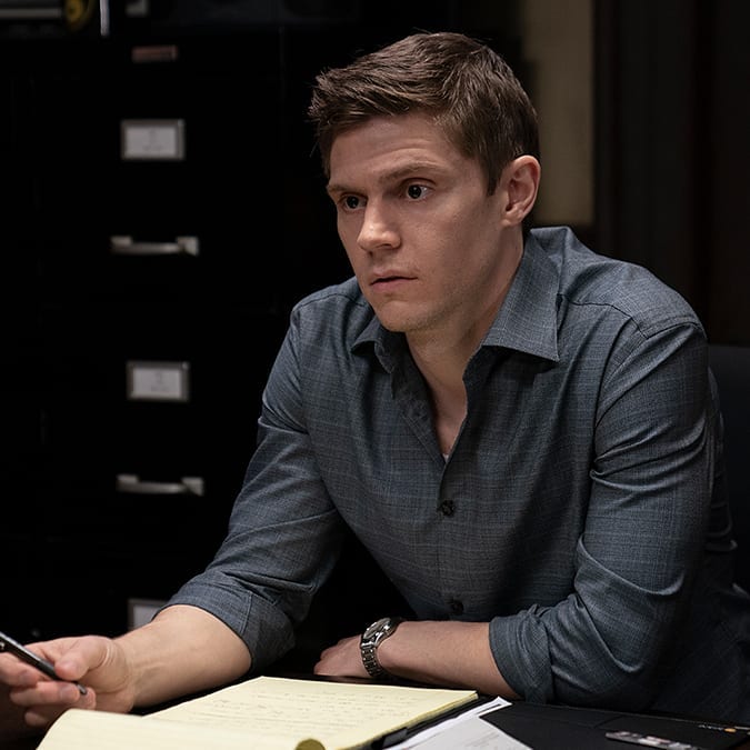 Evan Peters Phone Number, Email Address and House Address 2022